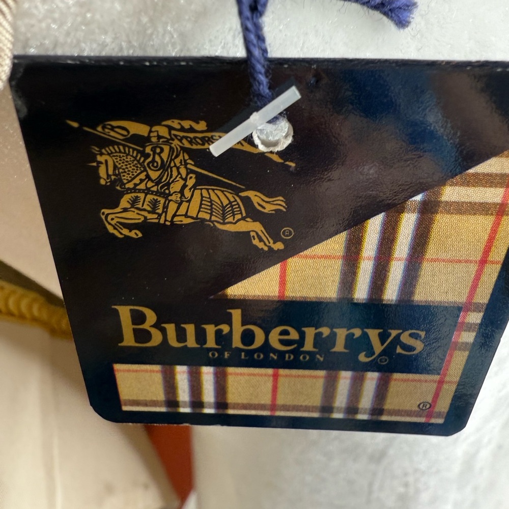 Burberrys Silk  Horse Print Scarf new with tags - Picture 3 of 7